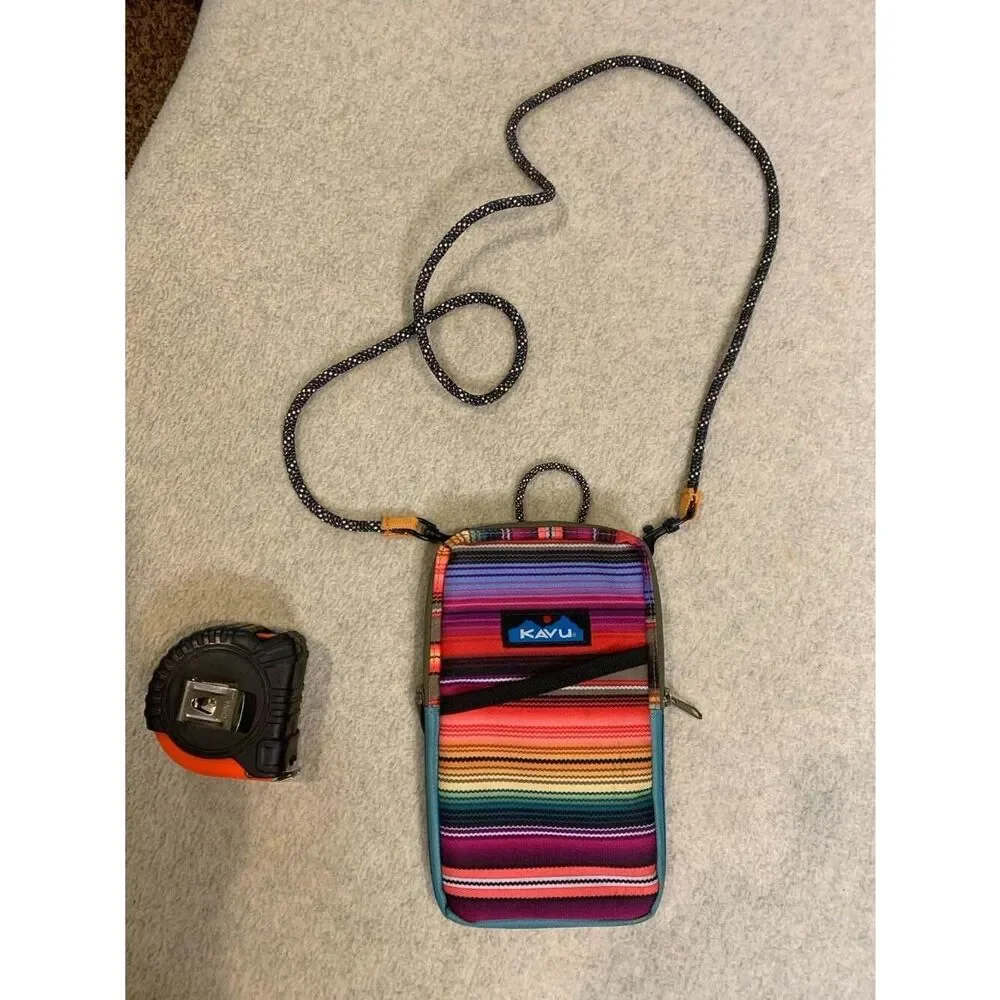 KAVU Essential Case Crossbody Phone Bag in Coastline Blanket - Picture 6 of 6